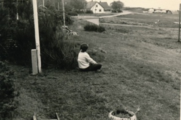 OVER STRANDEN 5 - Udsigt fra Pama til Skipperhuset og det offentlige toilet.jpg